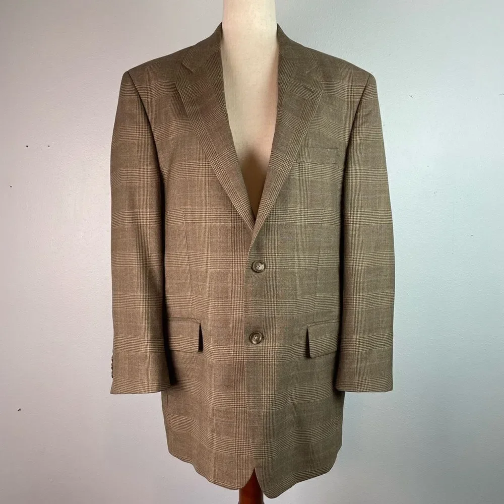 Jos. A. Banks Tan Sport Coat with Notched Lapels and Plaid Pattern Size 41R EUC